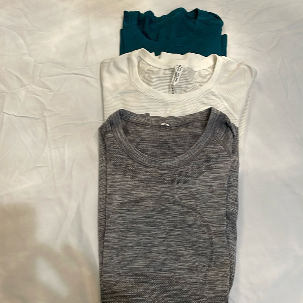 Lululemon Swiftly Tech, short sleeve shirt bundle. Size Women’s Medium